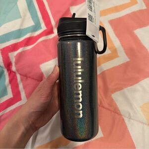 NWT 18oz Back To Life Sport Iridescent Black Silver Lululemon Straw Water Bottle